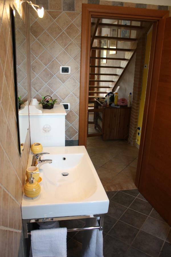 Tagliamento 28 Bed & Breakfast Mestre Bagian luar foto