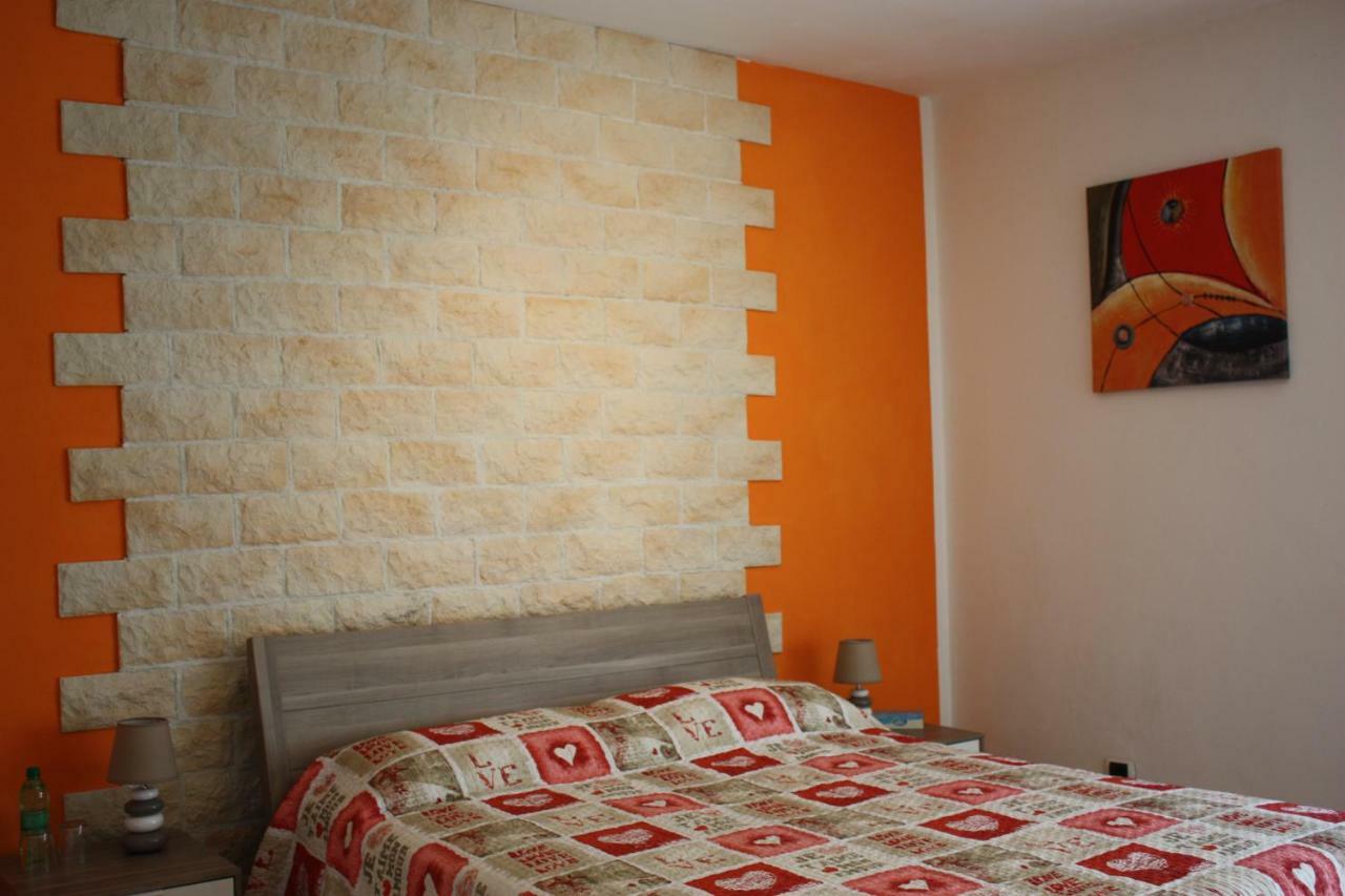Tagliamento 28 Bed & Breakfast Mestre Bagian luar foto