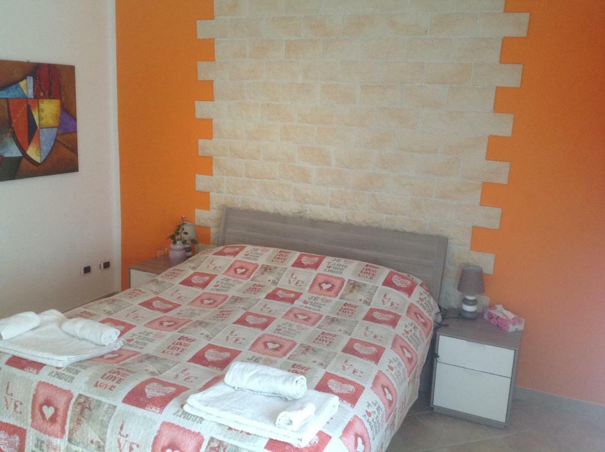 Tagliamento 28 Bed & Breakfast Mestre Bagian luar foto
